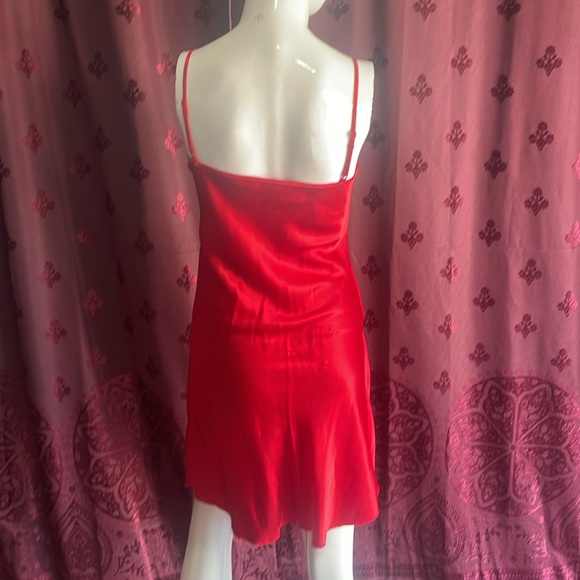 3/$20 Red Floral Embroidery Satin Slip Midi Dress Size Medium - Picture 6 of 7